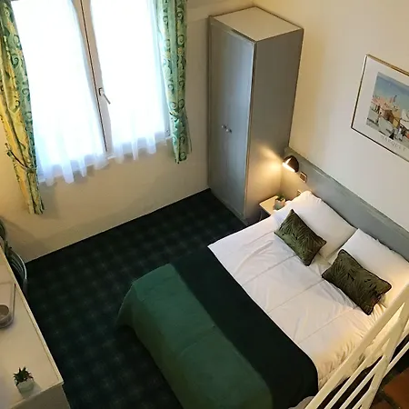 ホテル Christ Roi ルルド