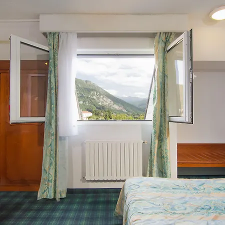 Christ Roi Hotel Lourdes