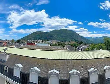 克里斯莱酒店 4* 卢德