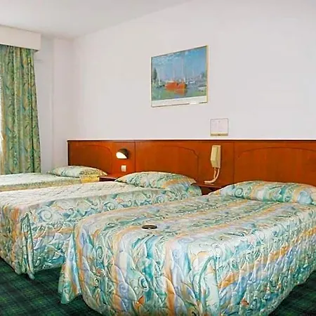 Christ Roi Otel