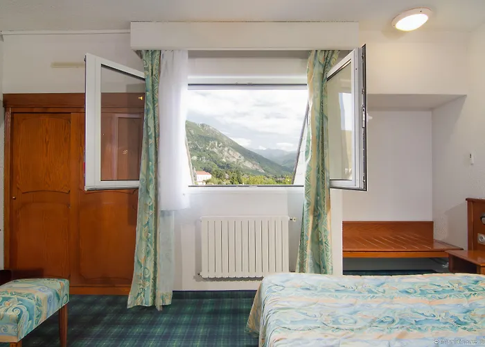 Christ Roi Hotel Lurdy