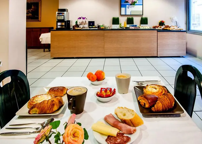 Christ Roi Hotel Lourdes