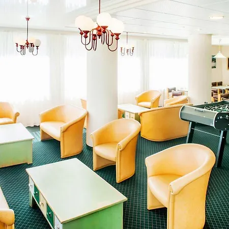 Christ Roi Hotel Lourdes