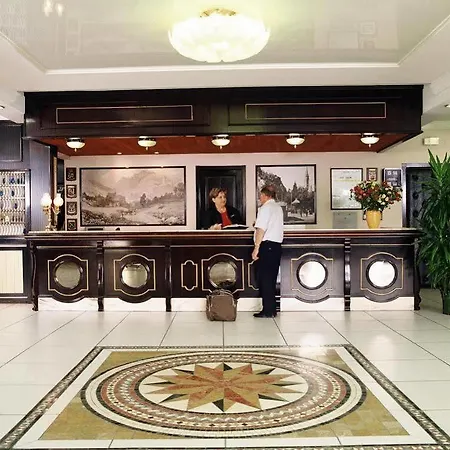 Hotel Christ Roi Lourdes